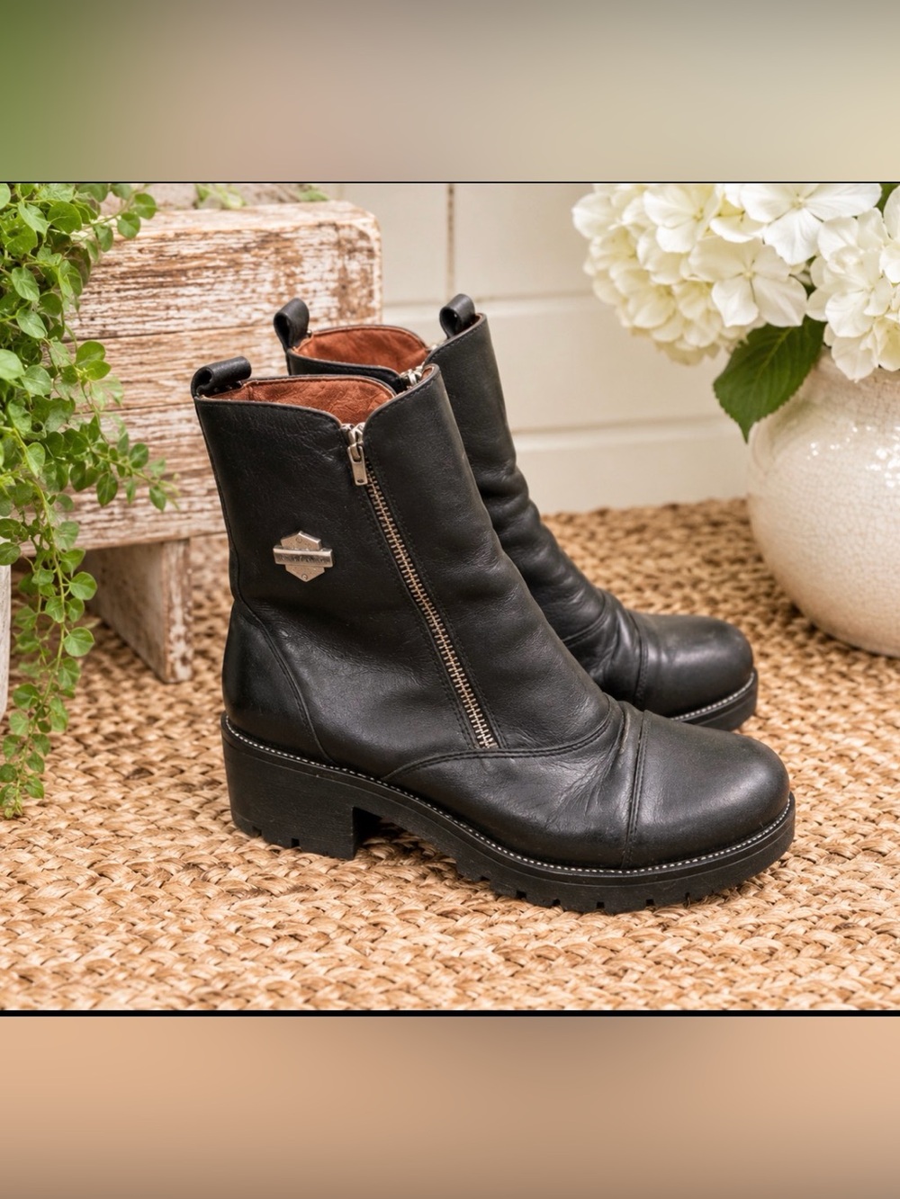 Harley Davidson size 7 leather chunky ankle boots